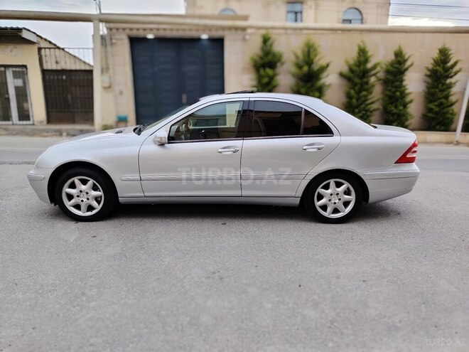 Mercedes C 240 2003, 221,000 km - 2.6 l - Bakı