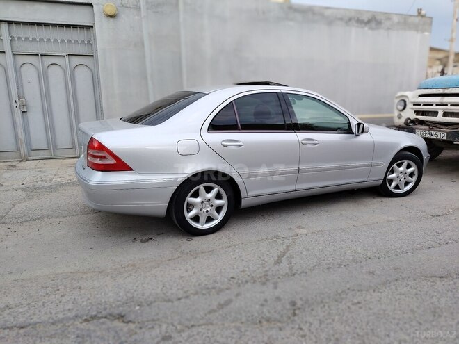 Mercedes C 240 2003, 221,000 km - 2.6 l - Bakı