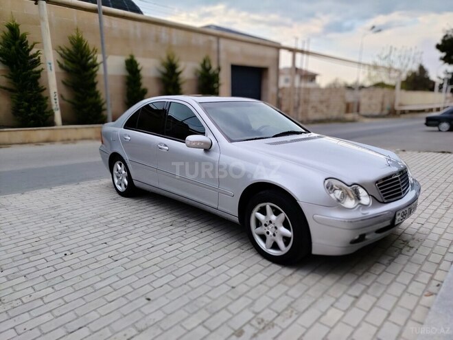 Mercedes C 240 2003, 221,000 km - 2.6 l - Bakı