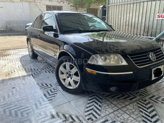 Volkswagen Passat 2004, 240,000 km - 1.8 l - Yevlax