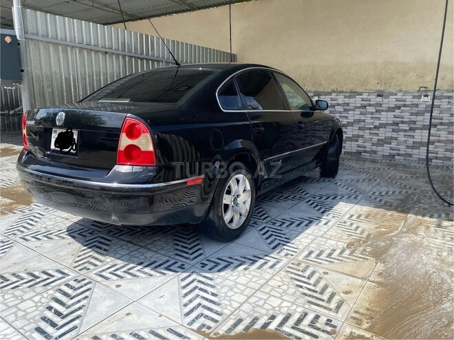 Volkswagen Passat 2004, 240,000 km - 1.8 l - Yevlax