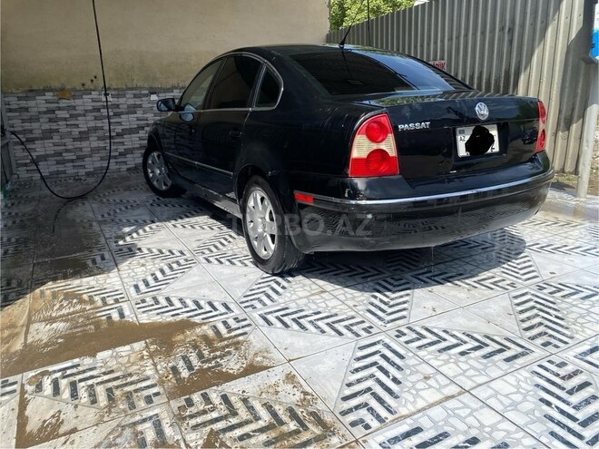 Volkswagen Passat 2004, 240,000 km - 1.8 l - Yevlax