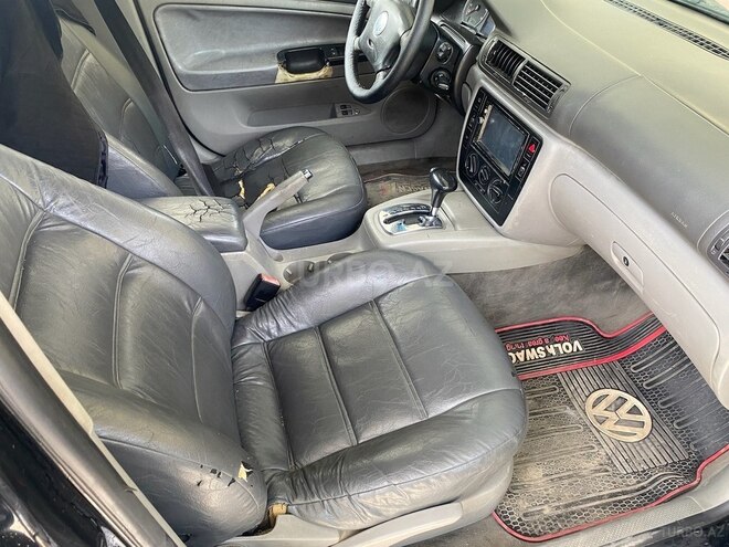 Volkswagen Passat 2004, 240,000 km - 1.8 l - Yevlax
