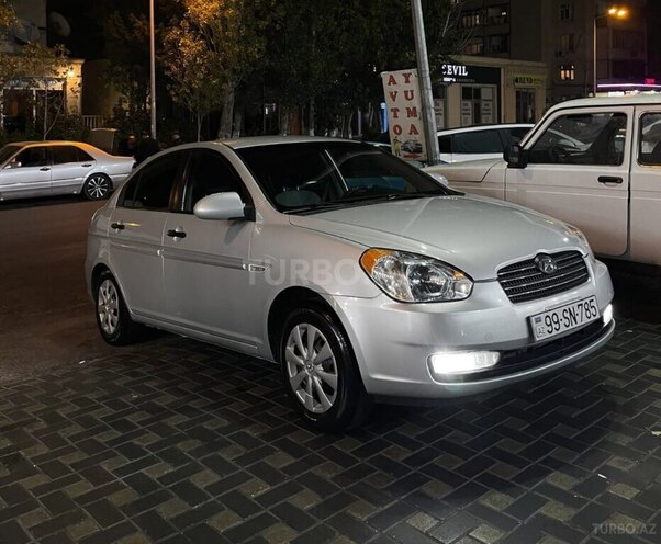 Hyundai Accent 2007, 230,000 km - 1.4 l - 