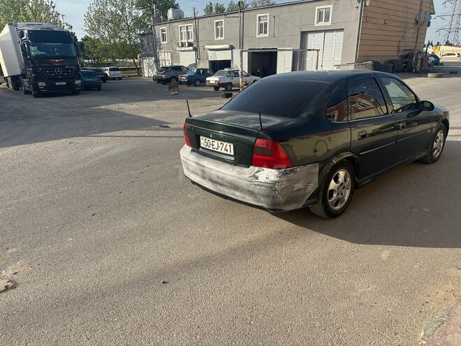 Opel Vectra 1999, 294,462 km - 1.8 l - Bakı