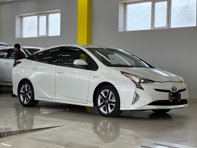 Toyota Prius 2016, 188,000 km - 1.8 l - Bakı