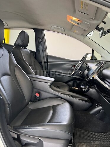 Toyota Prius 2016, 188,000 km - 1.8 l - Bakı