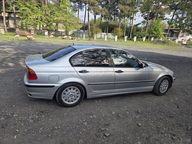 BMW 318 1999, 376,000 km - 1.9 l - Zaqatala