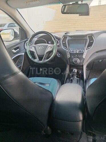 Hyundai Santa Fe-3