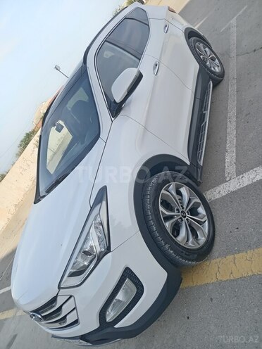 Hyundai Santa Fe-5