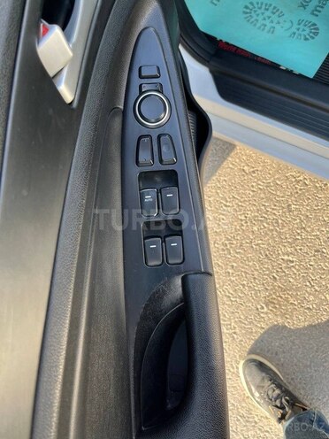 Hyundai Sonata 2010, 200,000 km - 2.4 l - Sumqayıt