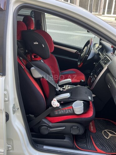Mercedes B 170 2007, 174,300 km - 1.7 l - Bakı