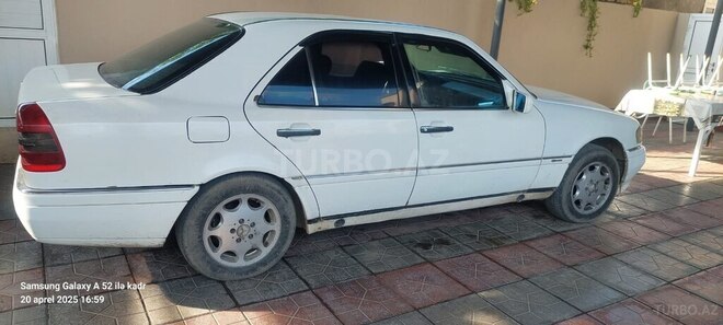 Mercedes C 220 d 1994, 200,000 km - 2.2 л - İmişli