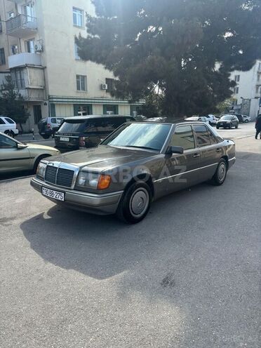 Mercedes E 200 2003, 335,556 km - 2.0 l - Bakı