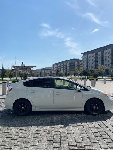 Toyota Prius 2014, 150,000 km - 1.8 l - Bakı