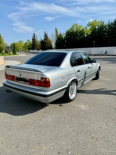 BMW 518 1994, 267,000 km - 1.8 l - Qəbələ