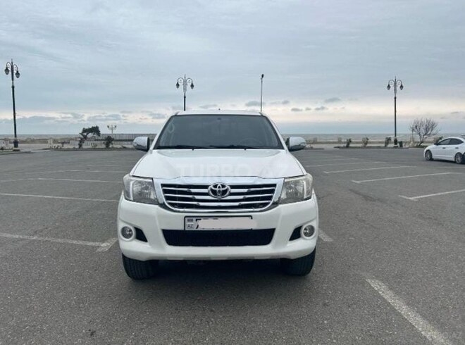 Toyota Hilux 2012, 215,000 km - 2.5 l - Bakı