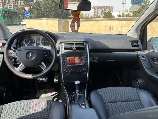 Mercedes B 170 2009, 220,000 km - 1.7 л - Bakı