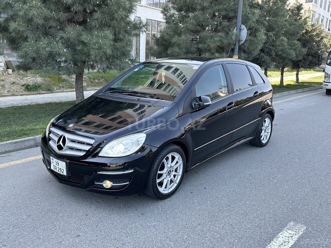 Mercedes B 170 2009, 220,000 km - 1.7 л - Bakı