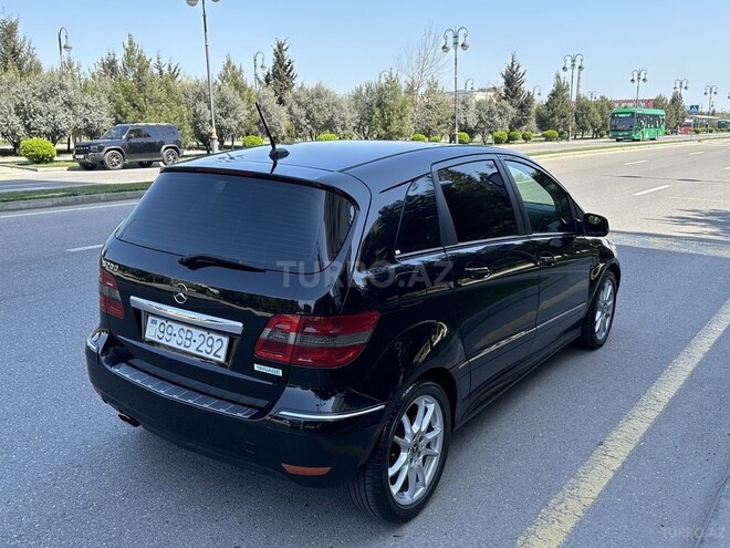 Mercedes B 170 2009, 220,000 km - 1.7 л - Bakı