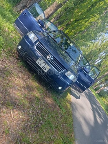 Volkswagen Passat 2001, 337,300 km - 1.8 l - Zaqatala