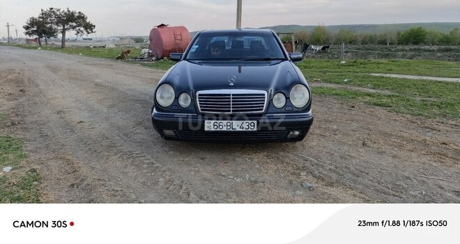 Mercedes E 280 1998, 424,417 km - 2.8 l - Yevlax