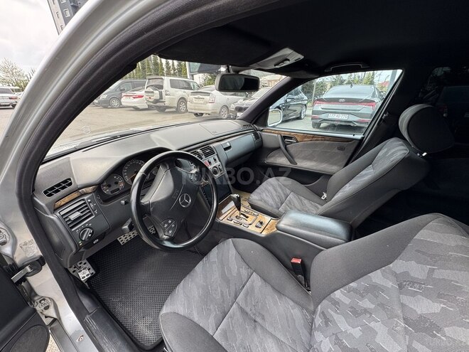 Mercedes E 220 d 2000, 580,000 km - 2.2 l - Quba