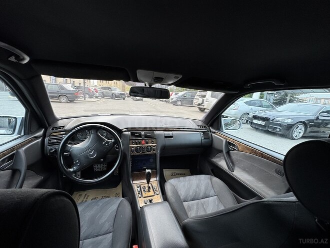Mercedes E 220 d 2000, 580,000 km - 2.2 l - Quba
