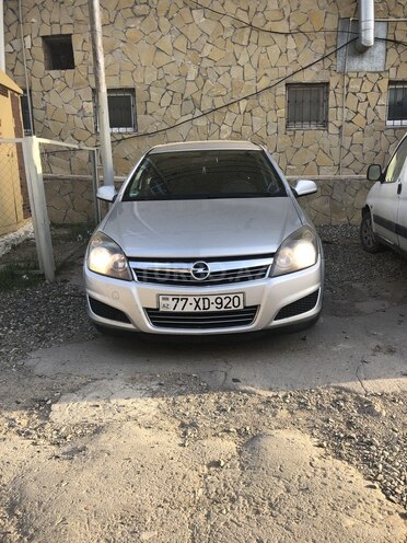 Opel Astra 2009, 183,935 km - 1.4 l - Bakı