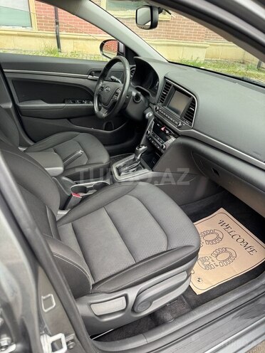 Hyundai Elantra 2018, 97,000 km - 2.0 l - Zaqatala