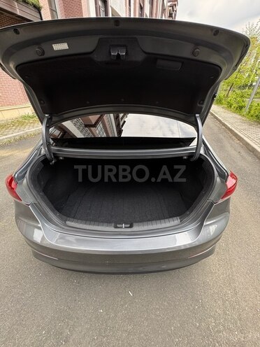 Hyundai Elantra 2018, 97,000 km - 2.0 l - Zaqatala
