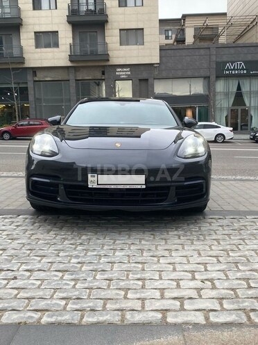 Porsche Panamera 2018, 130,000 km - 3.0 l - Bakı