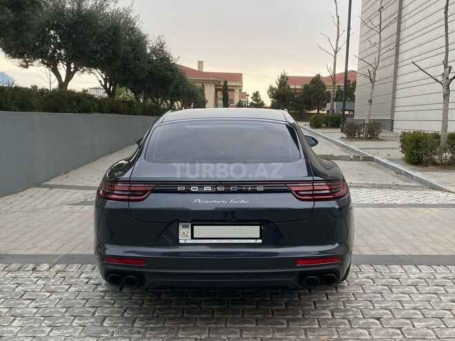 Porsche Panamera 2018, 130,000 km - 3.0 l - Bakı