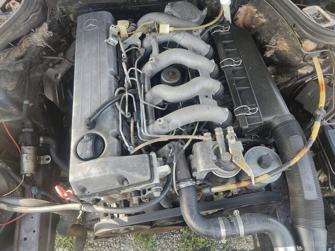 Mercedes E 250 1991, 435,000 km - 2.5 l - Füzuli