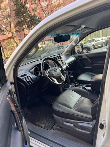 Toyota Land Cruiser Prado 2011, 183,000 km - 2.7 l - Bakı