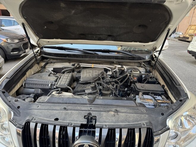 Toyota Land Cruiser Prado 2011, 183,000 km - 2.7 l - Bakı