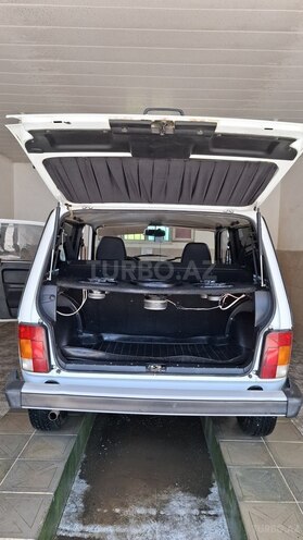 LADA (VAZ) Niva 2019, 95,000 km - 1.7 l - Astara