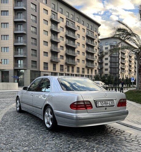 Mercedes E 430 2000, 145,000 km - 4.3 l - Bakı