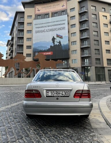 Mercedes E 430 2000, 145,000 km - 4.3 l - Bakı