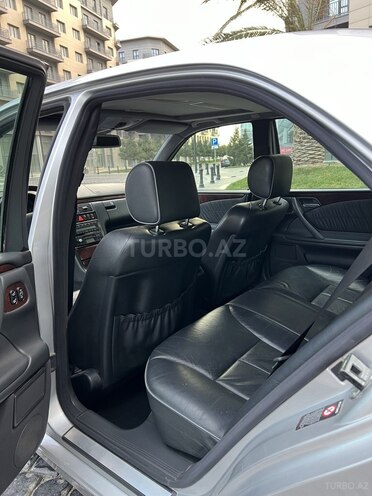 Mercedes E 430 2000, 145,000 km - 4.3 l - Bakı