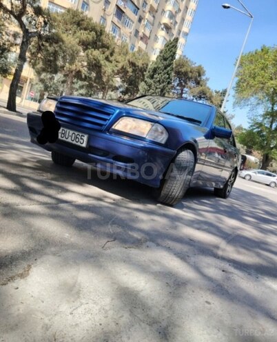 Mercedes C 240 1999, 320,000 km - 2.4 l - Bakı