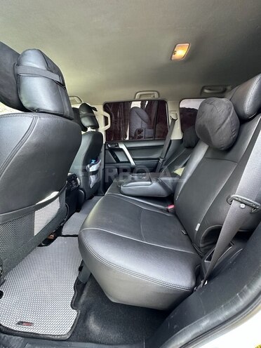 Toyota Land Cruiser Prado 2015, 275,000 km - 2.8 l - Bakı