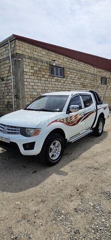 Mitsubishi L200 2008, 259,000 km - 2.5 l - Bakı