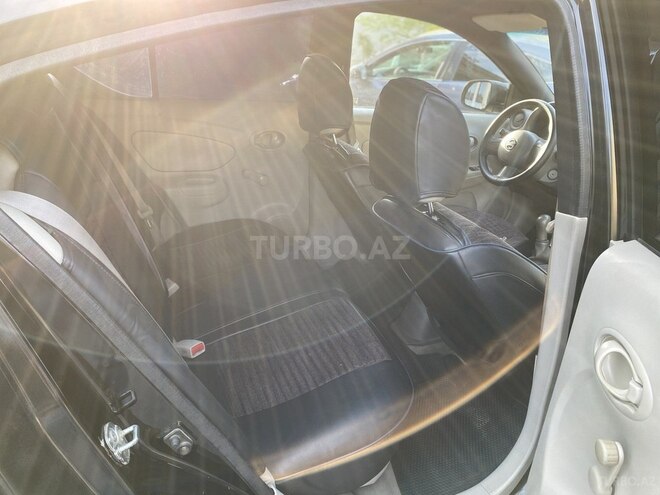 Nissan Sunny 2015, 332,000 km - 1.6 l - Bakı