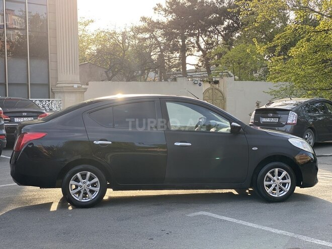 Nissan Sunny 2015, 332,000 km - 1.6 l - Bakı