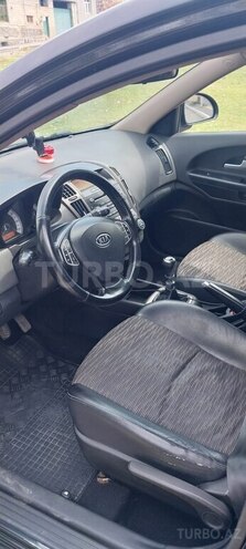 Kia Ceed 2008, 247,560 km - 1.6 л - Göygöl