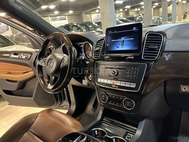 Mercedes GLS 450 4MATIC-9