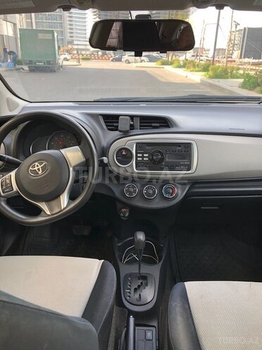 Toyota Yaris 2012, 95,000 km - 1.5 л - Bakı