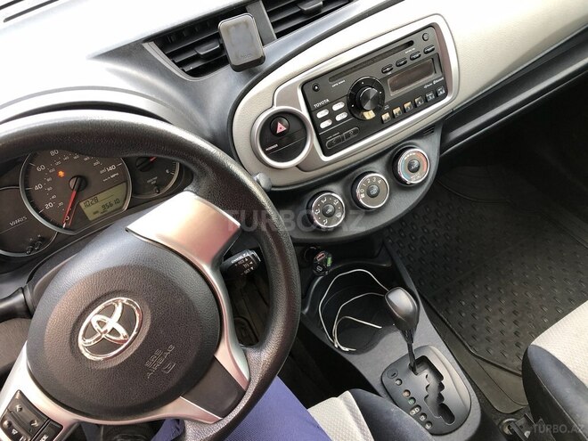 Toyota Yaris 2012, 95,000 km - 1.5 л - Bakı