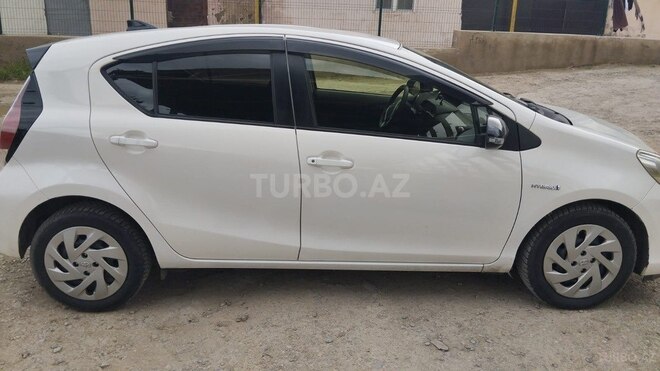 Toyota Aqua 2016, 57,000 km - 1.5 l - Bakı